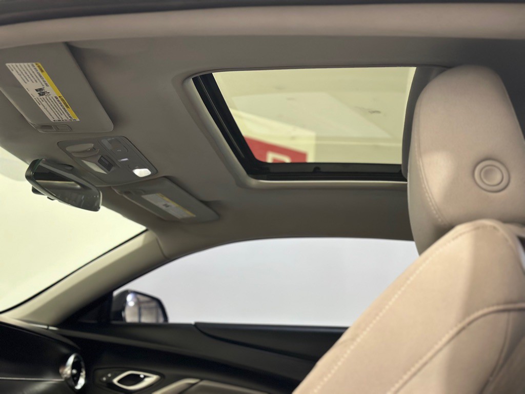 2018 Chevrolet Camaro Image 20