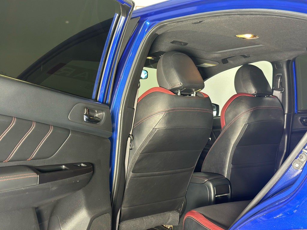 2015 Subaru WRX Image 10