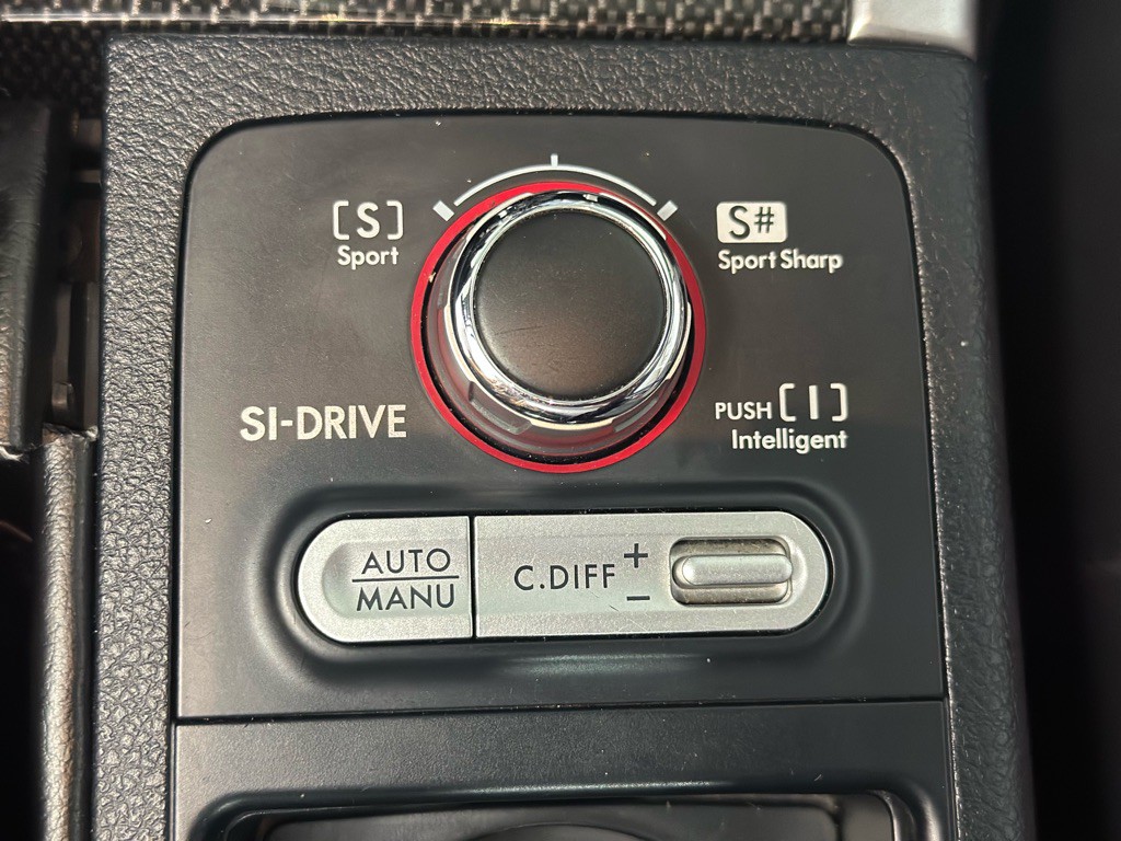 2015 Subaru WRX Image 18