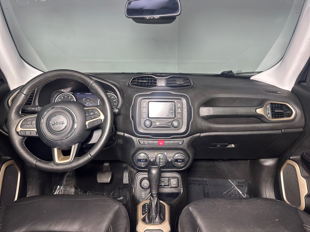 2016 Jeep Renegade Image 11