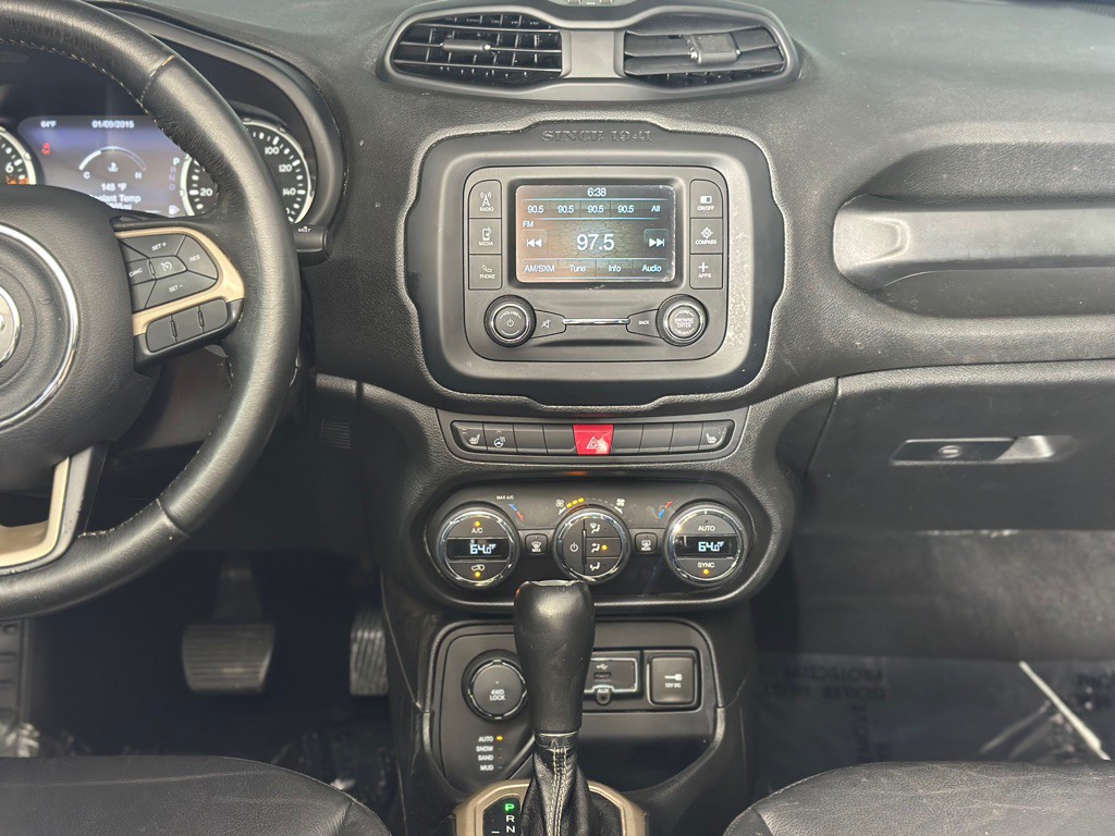 2016 Jeep Renegade Image 14