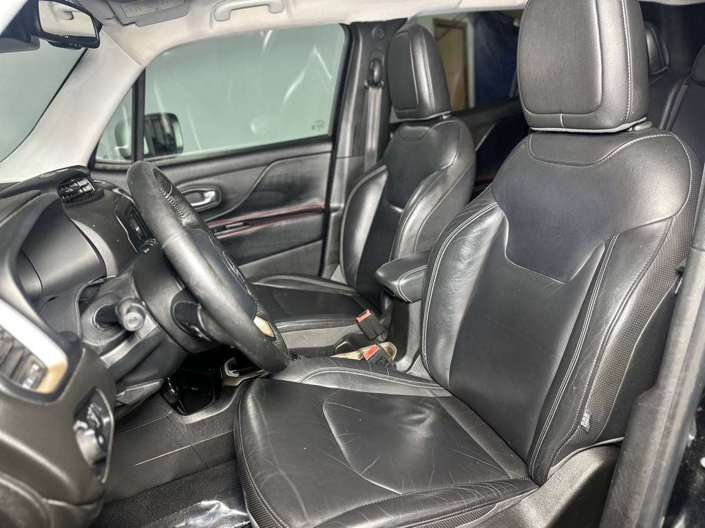2016 Jeep Renegade Image 20