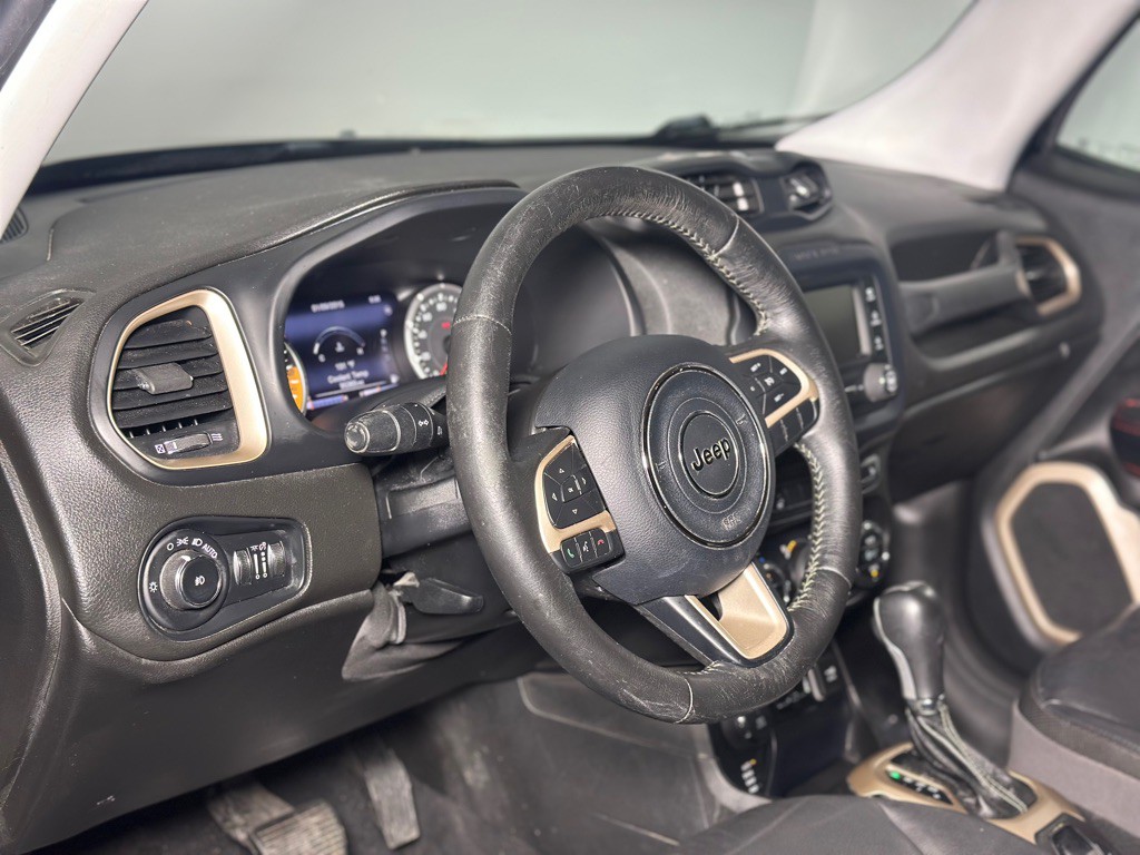 2016 Jeep Renegade Image 22