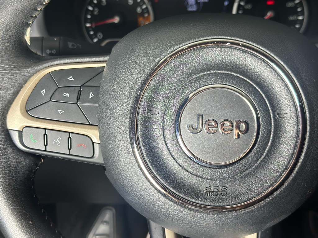 2016 Jeep Renegade Image 23