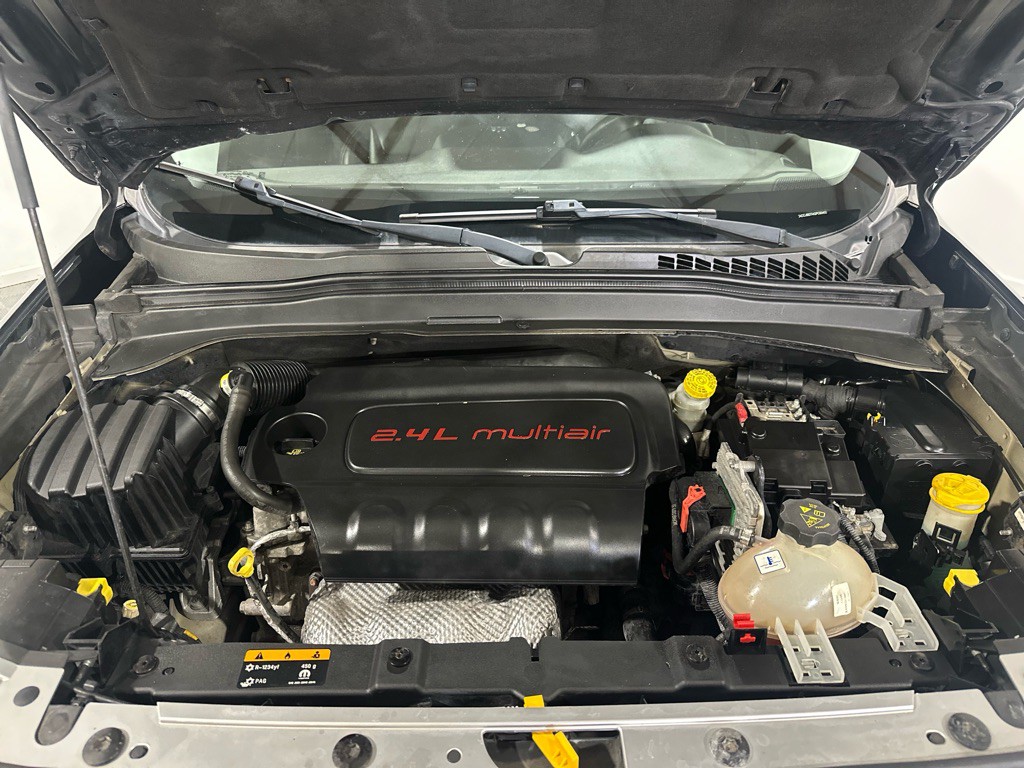 2016 Jeep Renegade Image 30