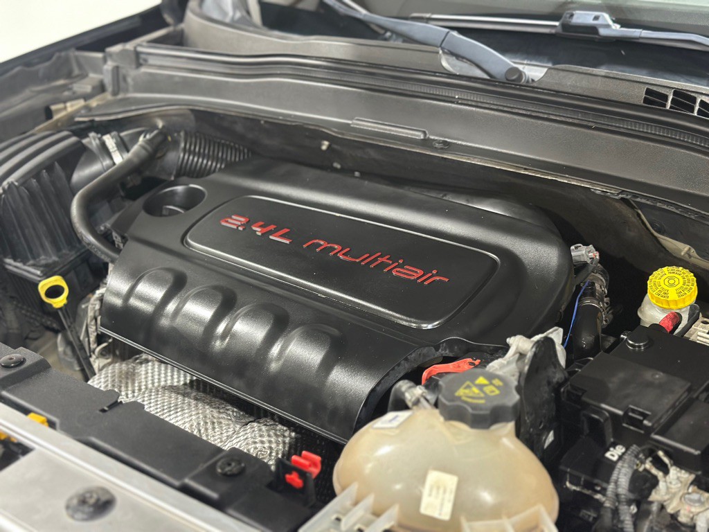 2016 Jeep Renegade Image 31