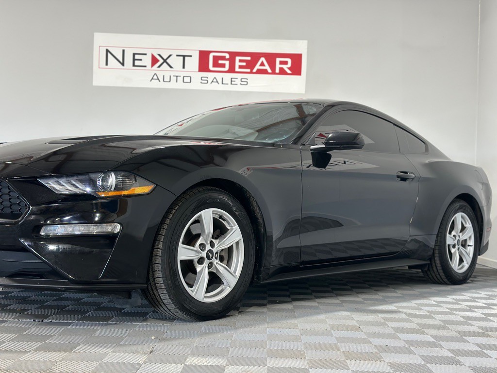 2020 Ford Mustang Image 8