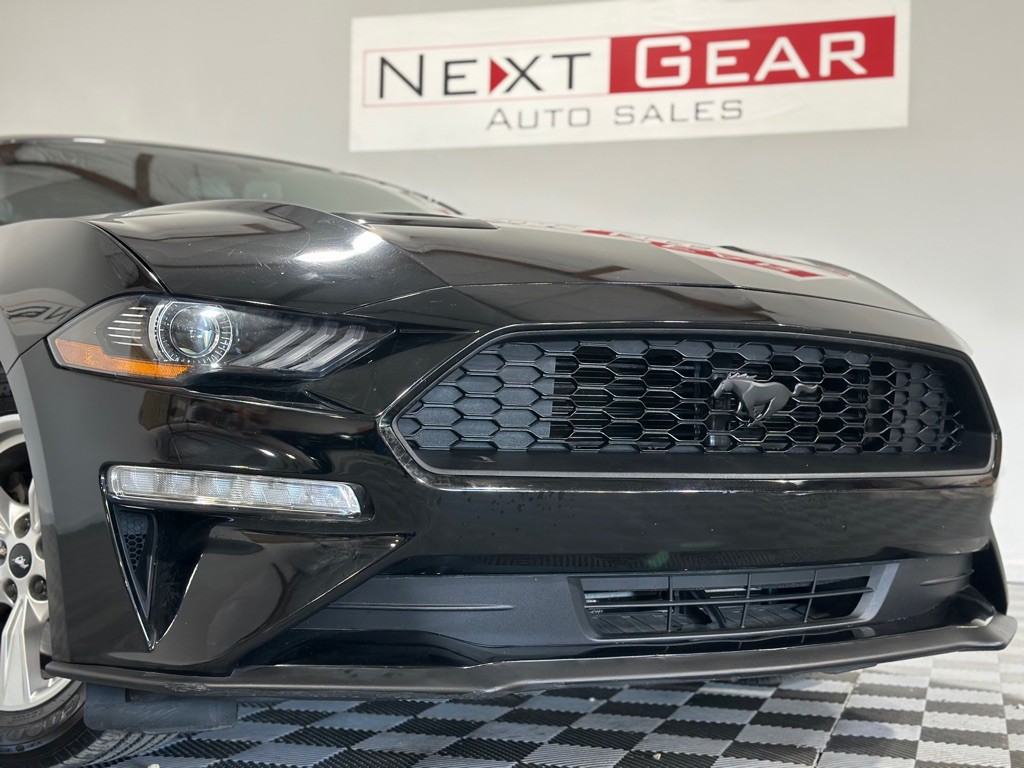 2020 Ford Mustang Image 5