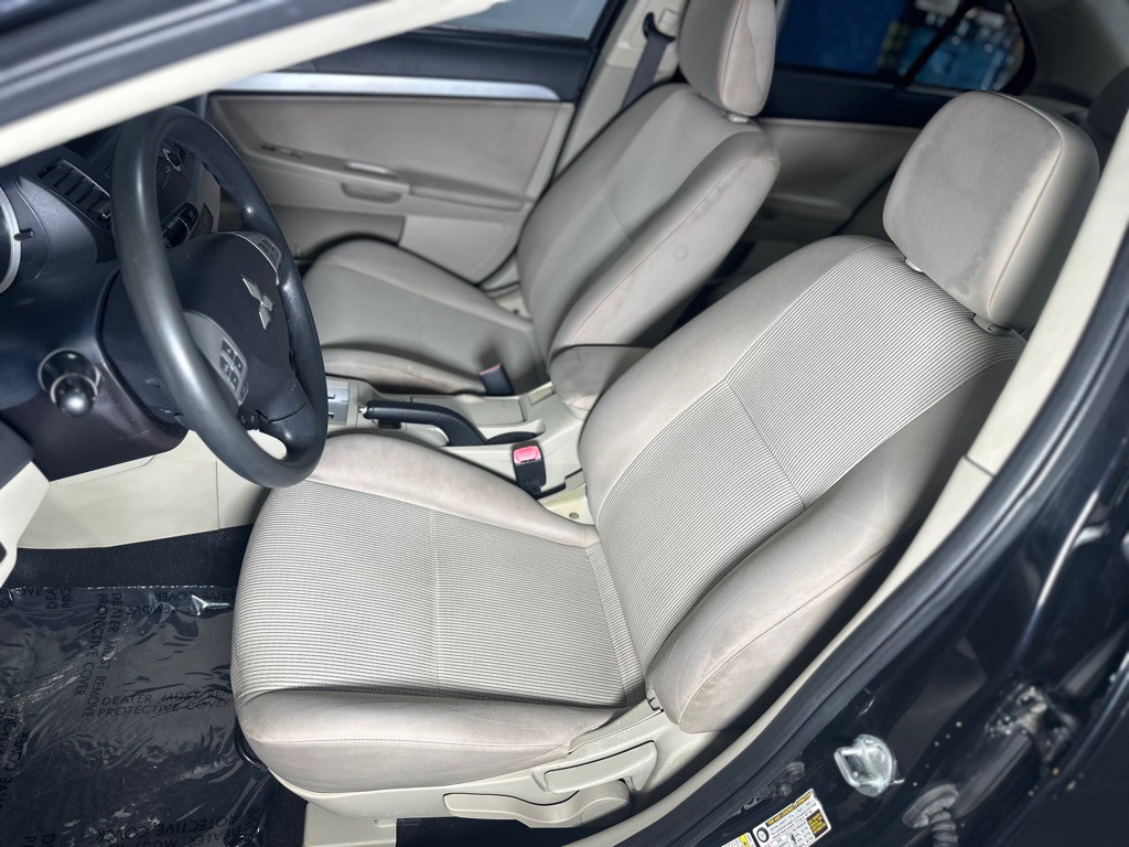 2011 Mitsubishi Lancer Image 20