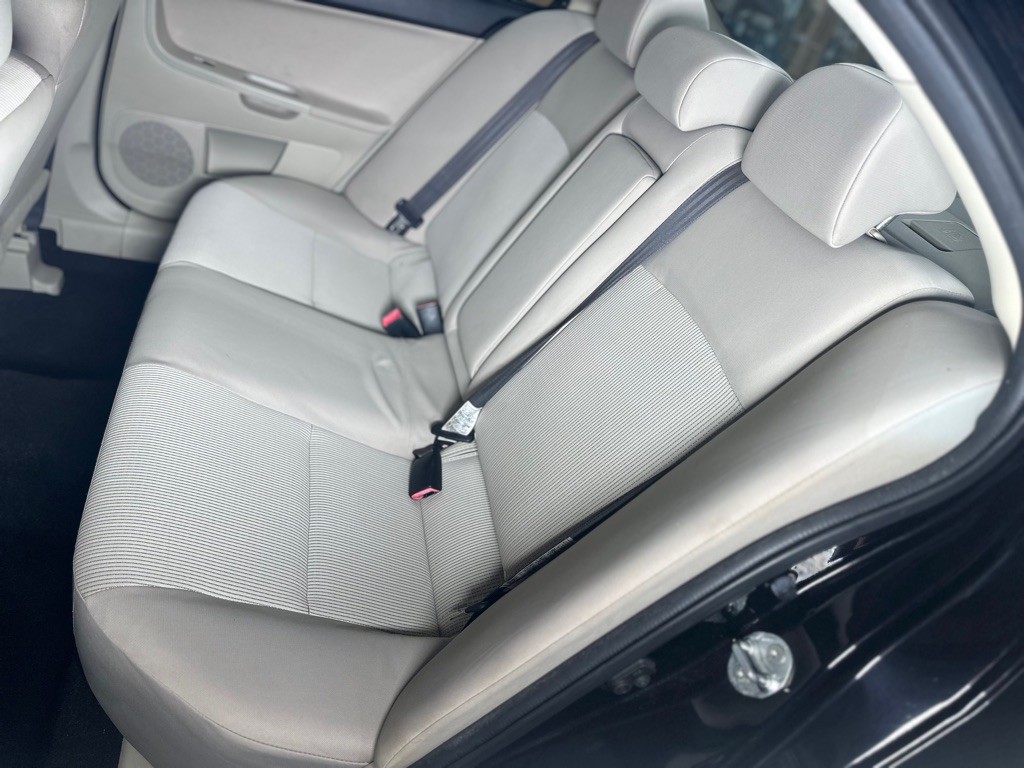 2011 Mitsubishi Lancer Image 21