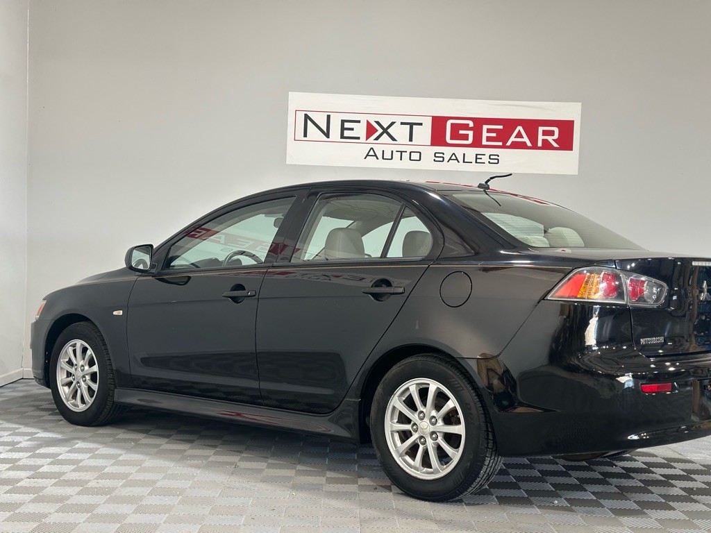 2011 Mitsubishi Lancer Image 7
