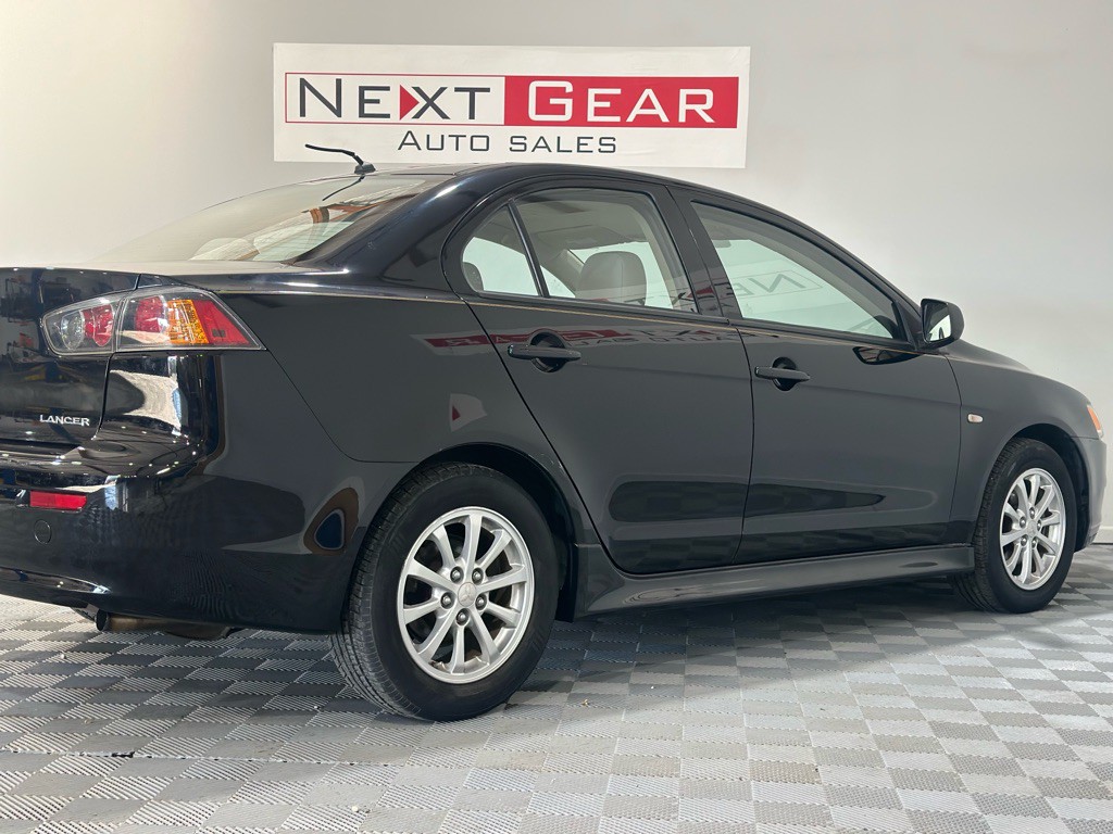 2011 Mitsubishi Lancer Image 9