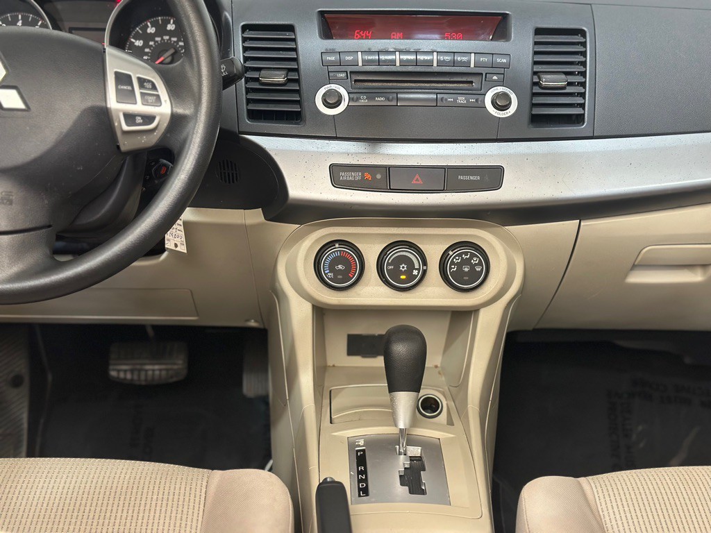 2011 Mitsubishi Lancer Image 15