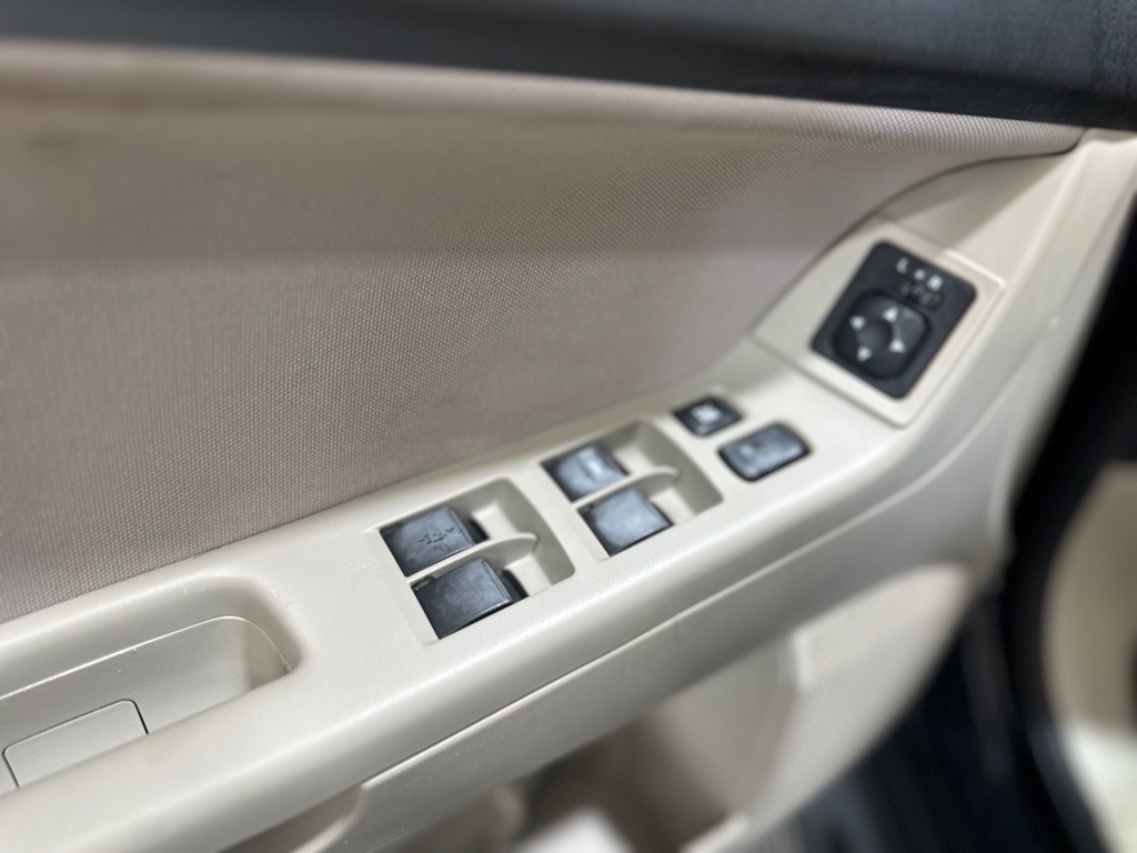2011 Mitsubishi Lancer Image 25