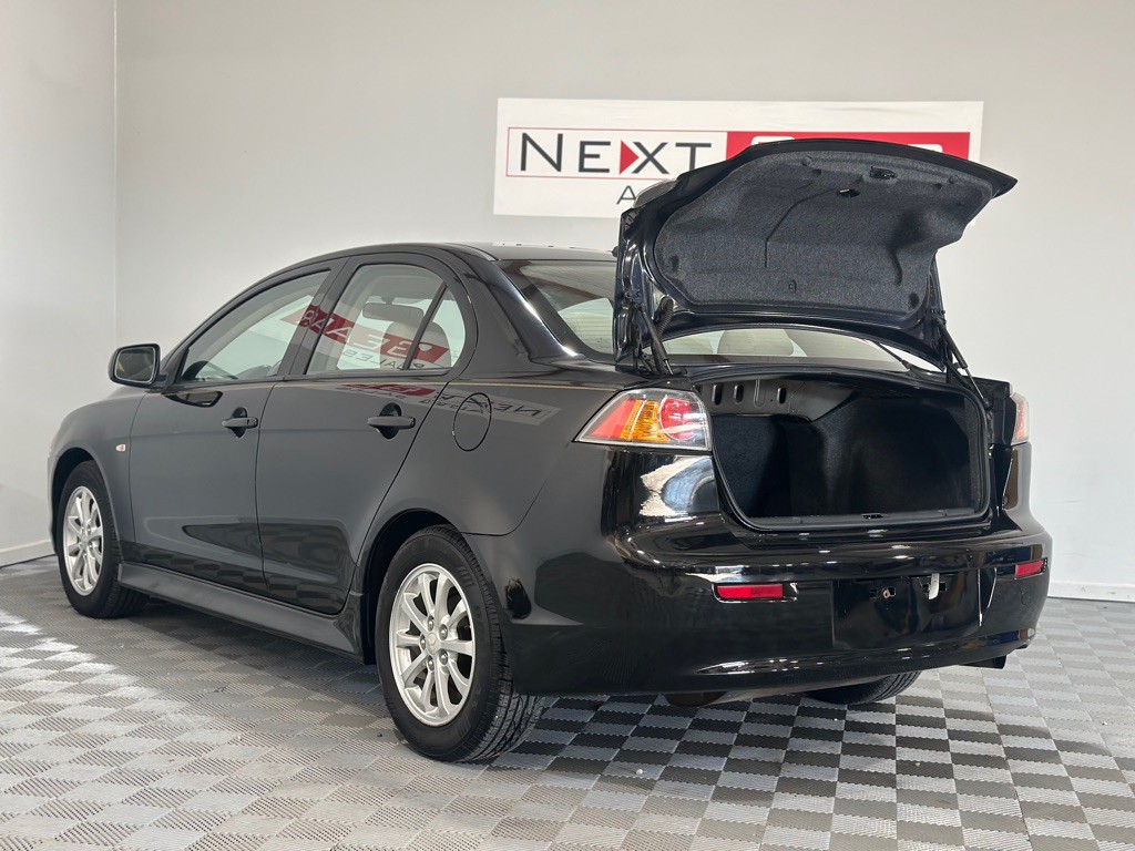 2011 Mitsubishi Lancer Image 26