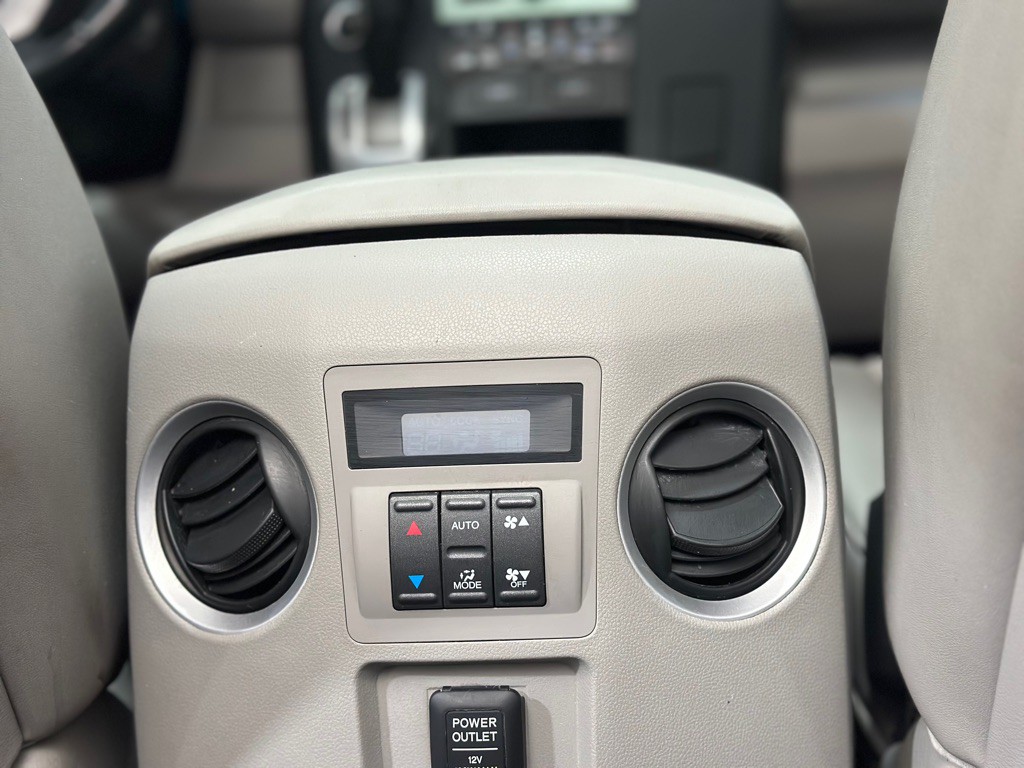 2010 Honda Pilot Image 32