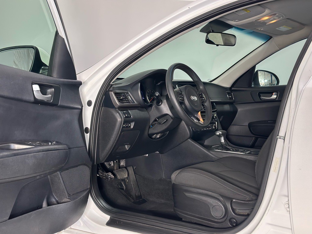 2018 Kia Optima Image 11