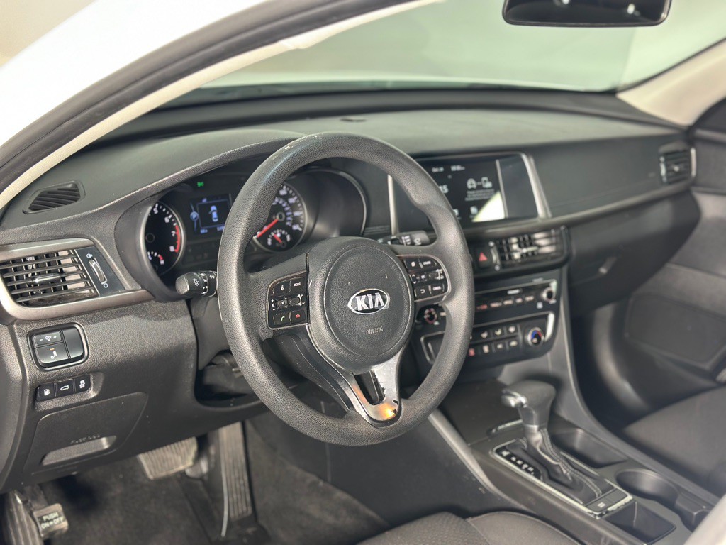 2018 Kia Optima Image 28