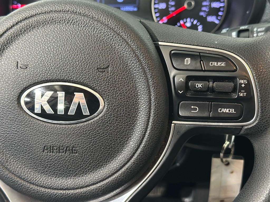 2018 Kia Optima Image 30
