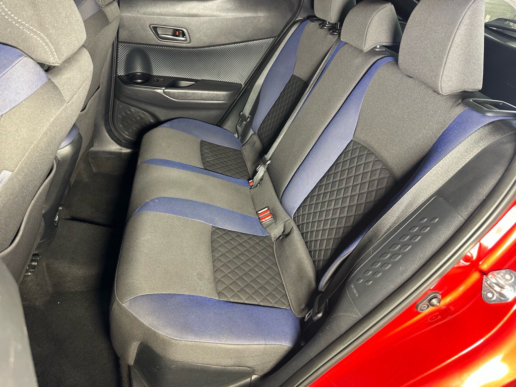 2021 Toyota C-HR Image 26