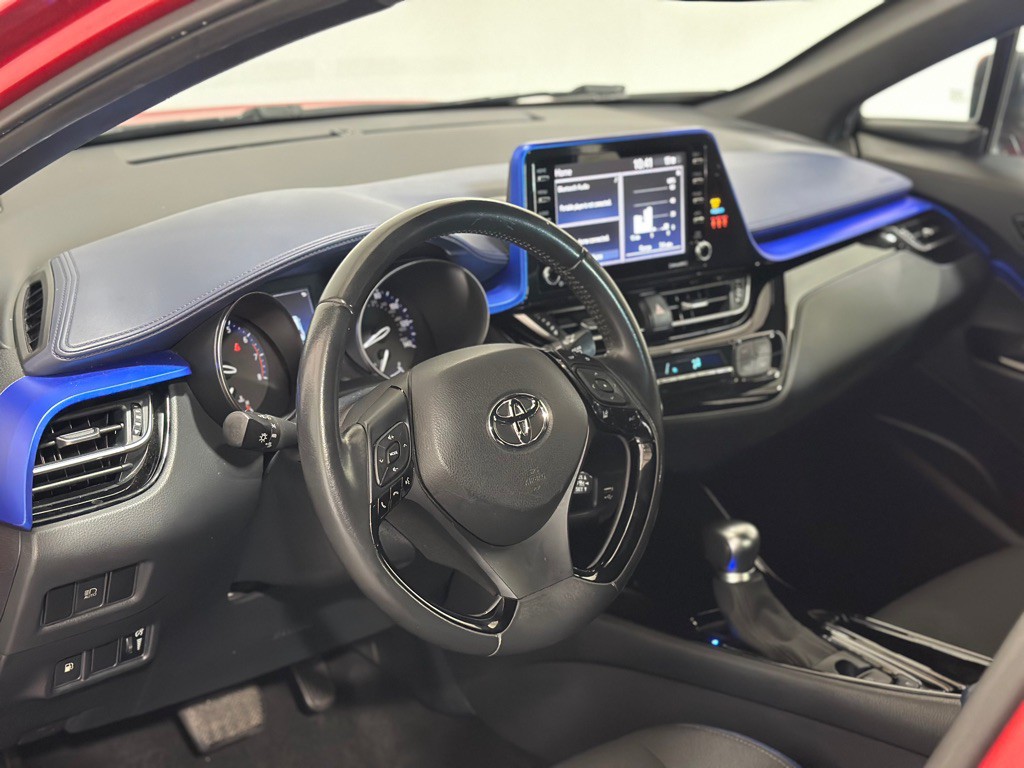 2021 Toyota C-HR Image 27