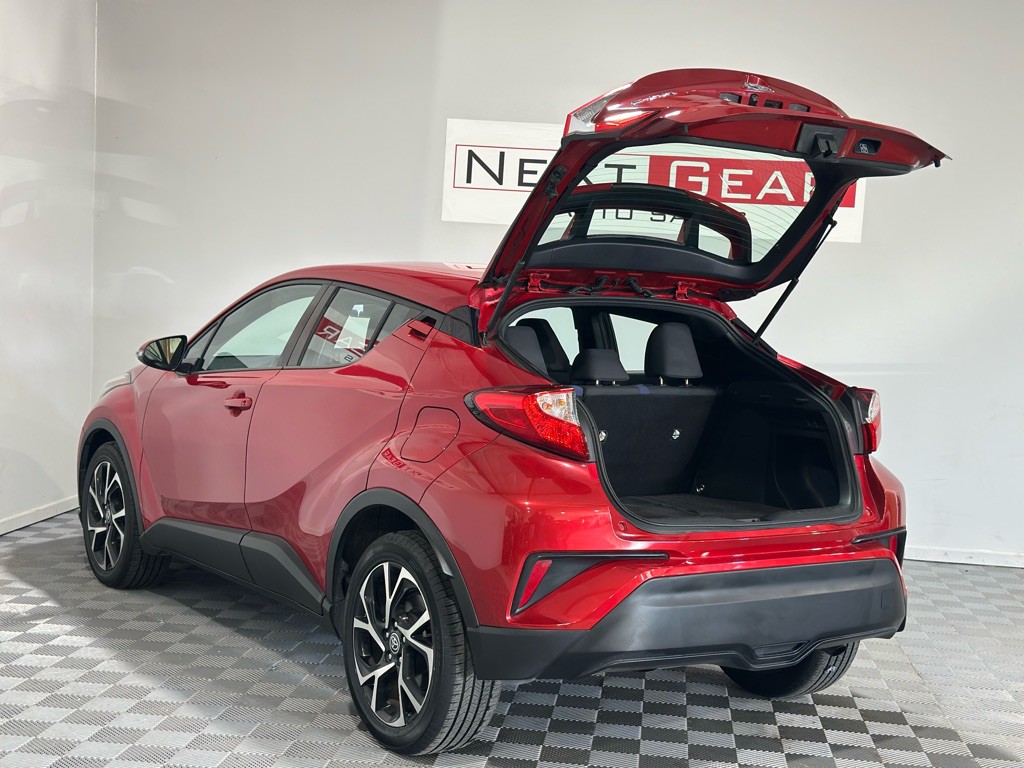2021 Toyota C-HR Image 31