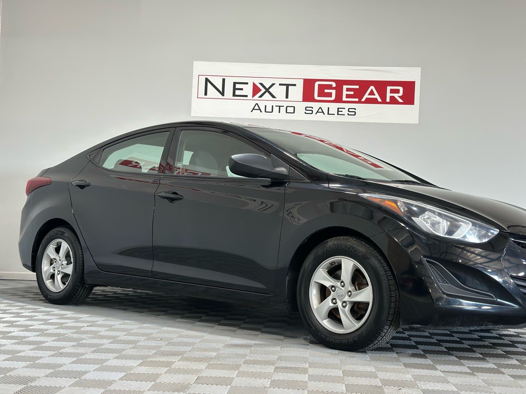 2014 Hyundai Elantra Image 2