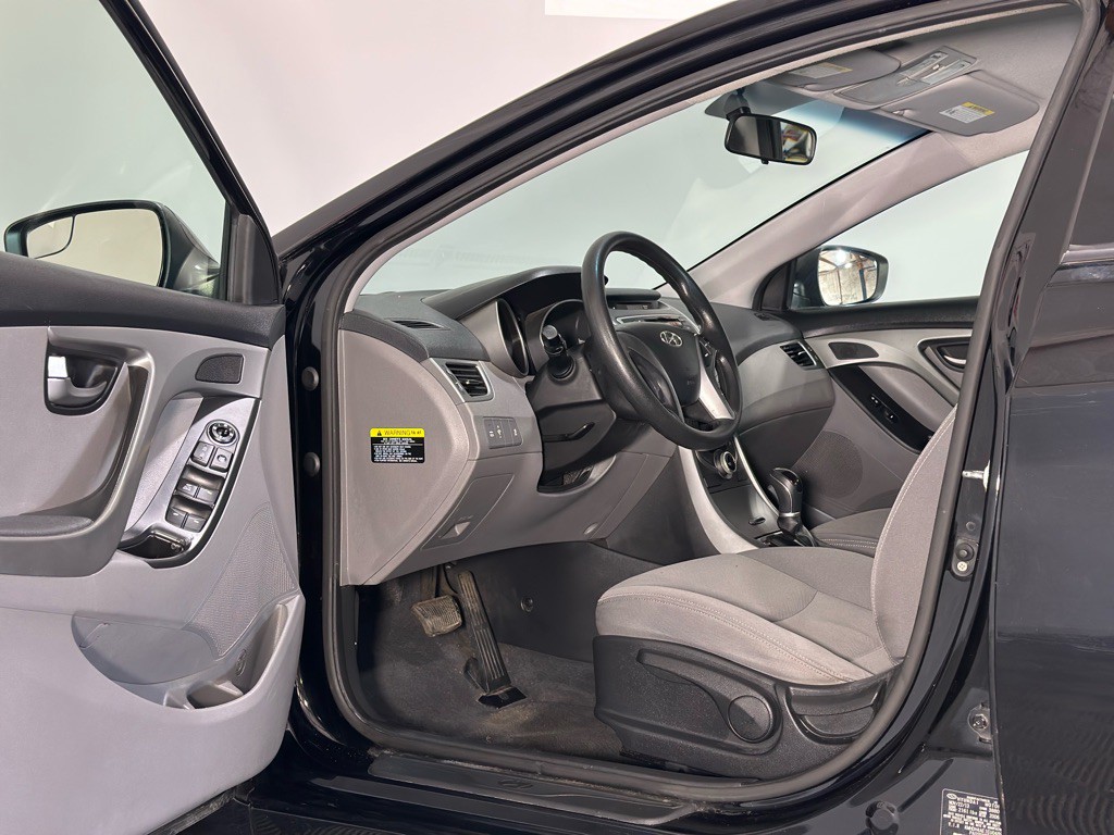 2014 Hyundai Elantra Image 10
