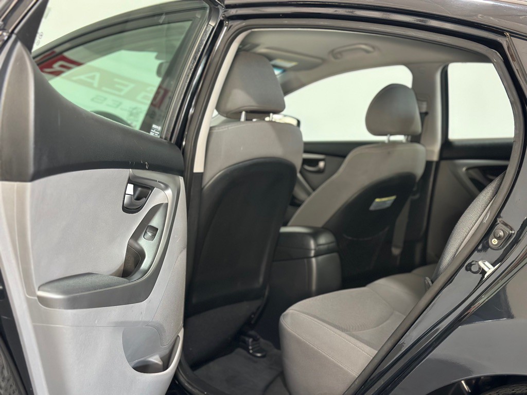 2014 Hyundai Elantra Image 11