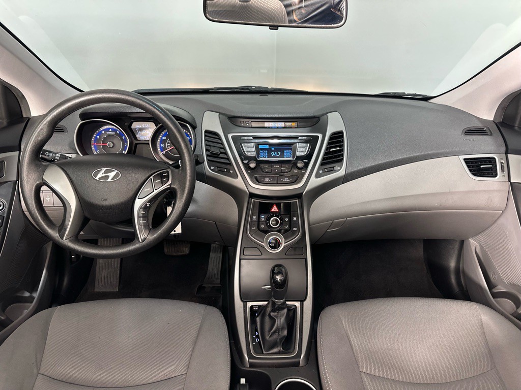 2014 Hyundai Elantra Image 12