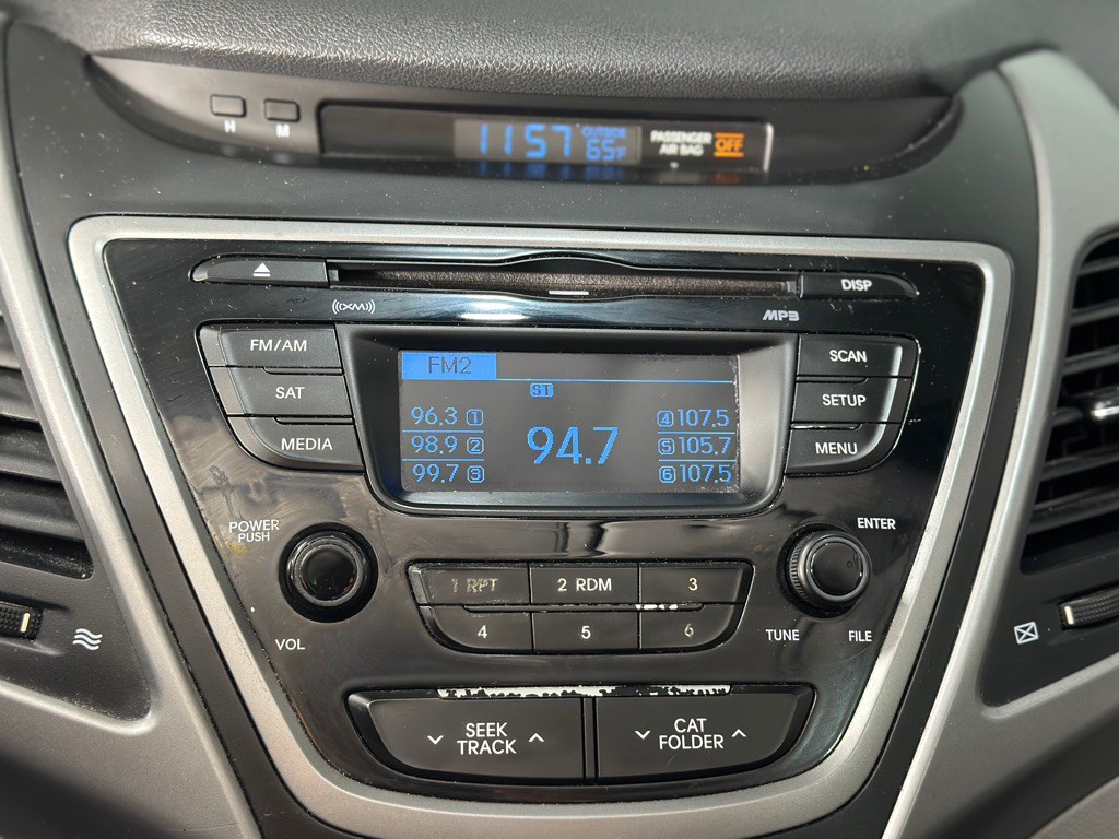 2014 Hyundai Elantra Image 16
