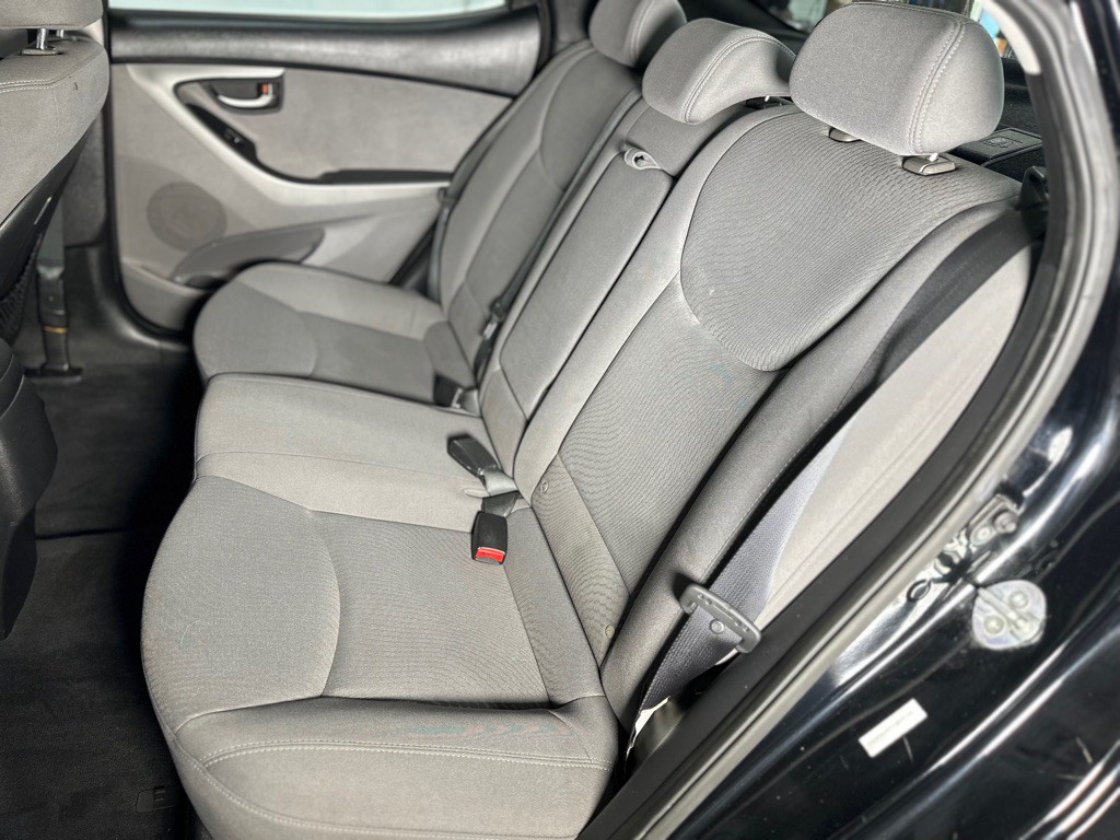 2014 Hyundai Elantra Image 21