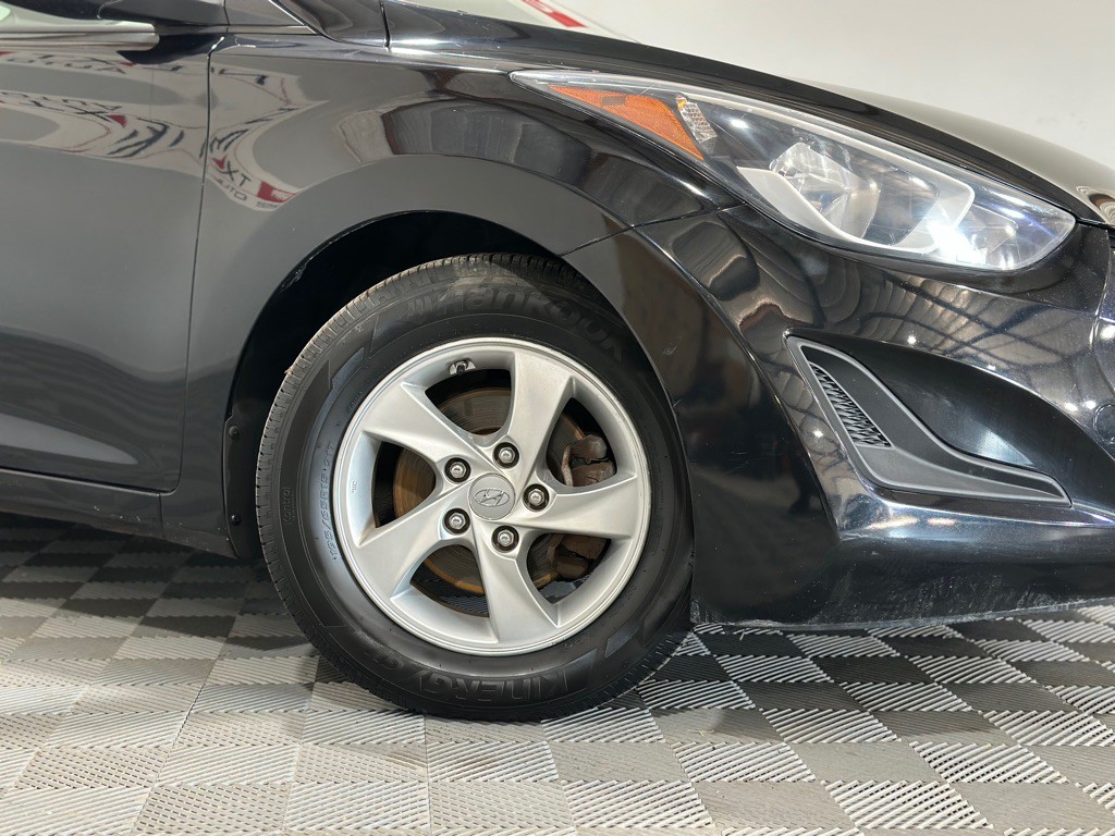 2014 Hyundai Elantra Image 30