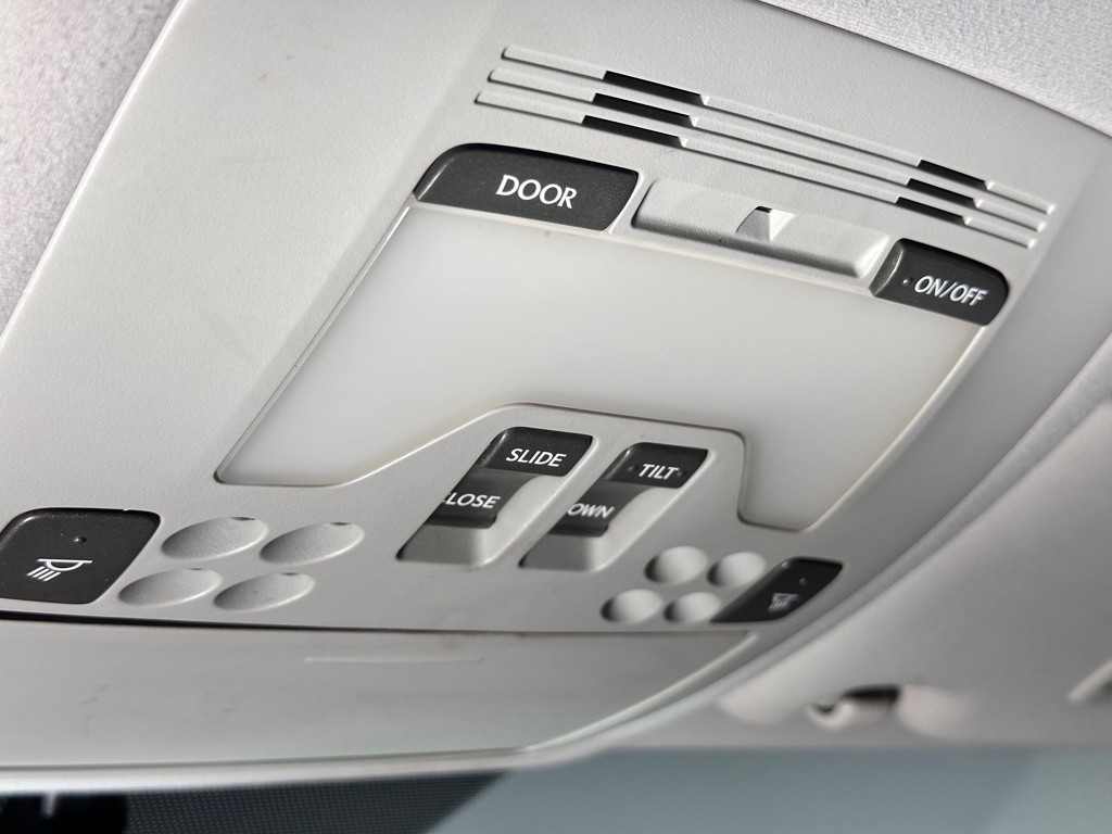 2009 Lexus IS Image 34