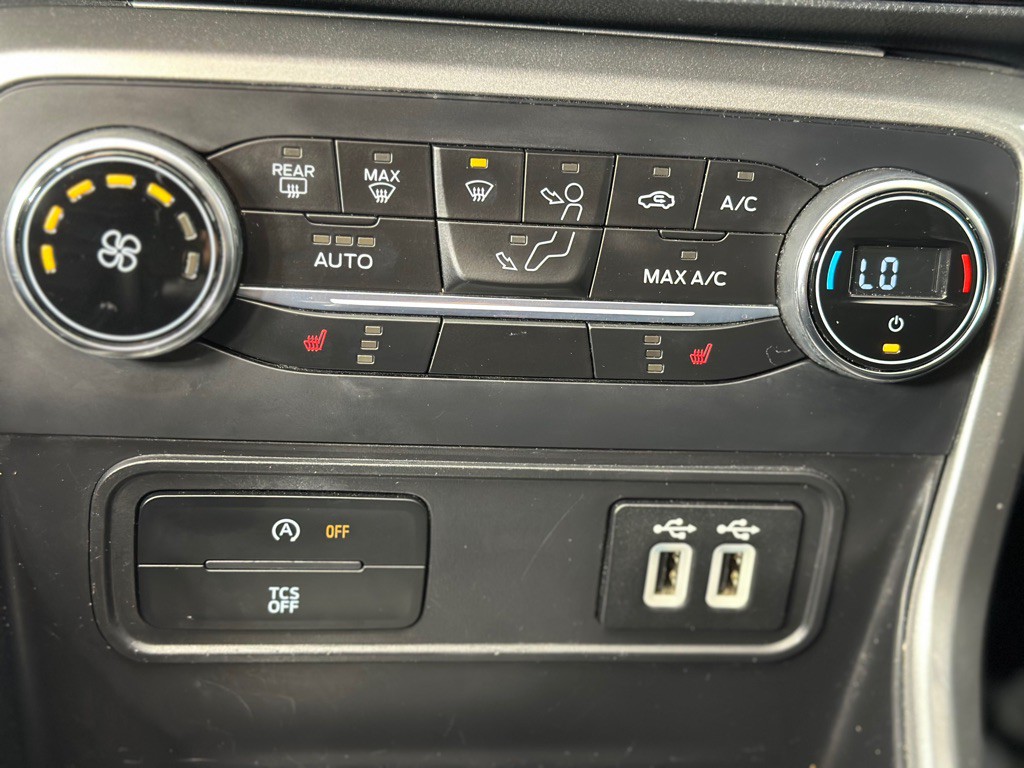 2018 Ford Econoline Image 19