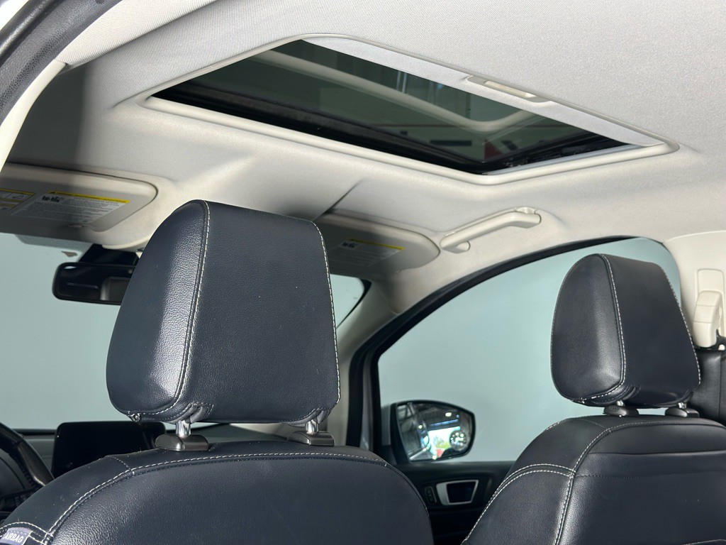 2018 Ford Econoline Image 23