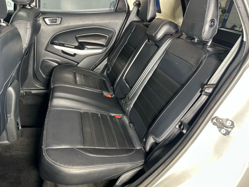 2018 Ford Econoline Image 28