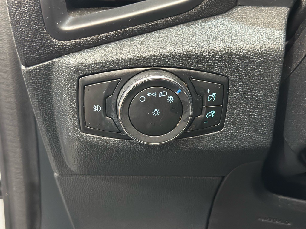 2018 Ford Econoline Image 32