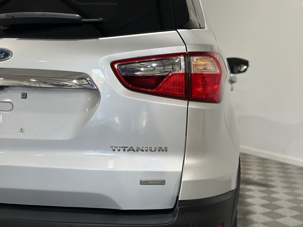 2018 Ford Econoline Image 36