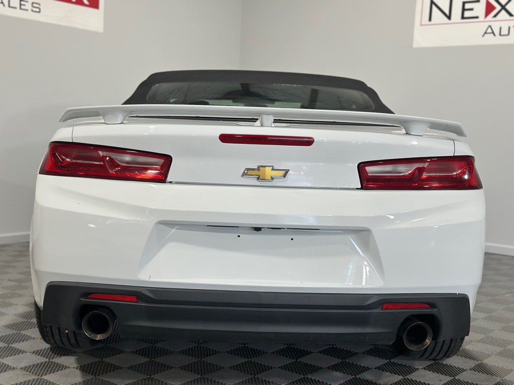 2017 Chevrolet Camaro Image 9