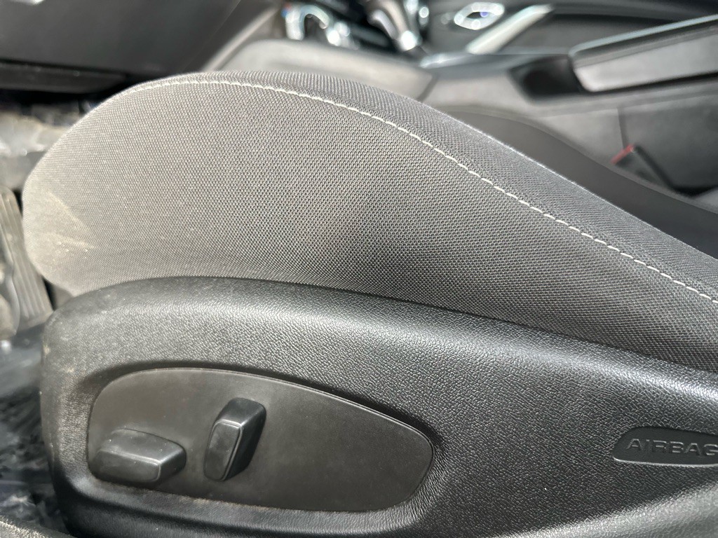 2017 Chevrolet Camaro Image 22