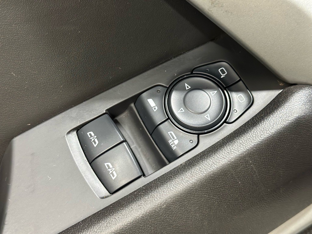 2017 Chevrolet Camaro Image 27