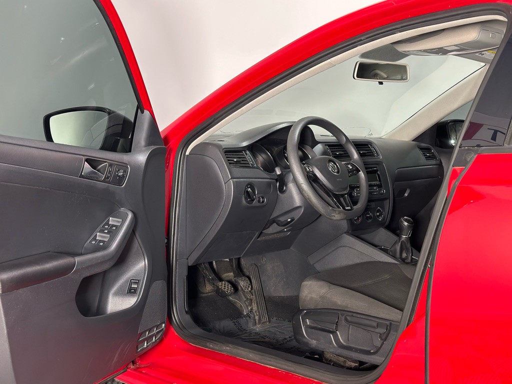 2015 Volkswagen Jetta Image 10