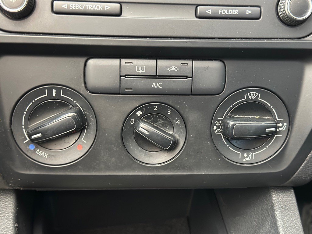 2015 Volkswagen Jetta Image 17