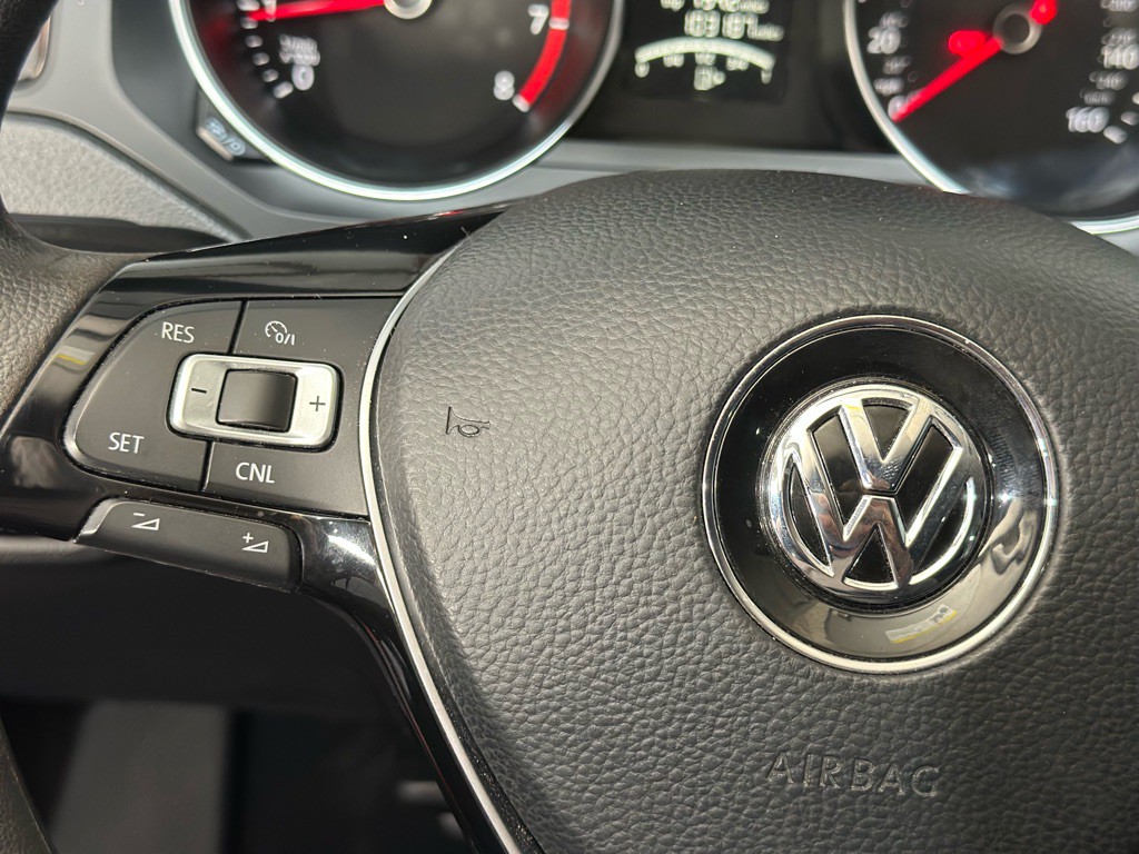 2015 Volkswagen Jetta Image 24