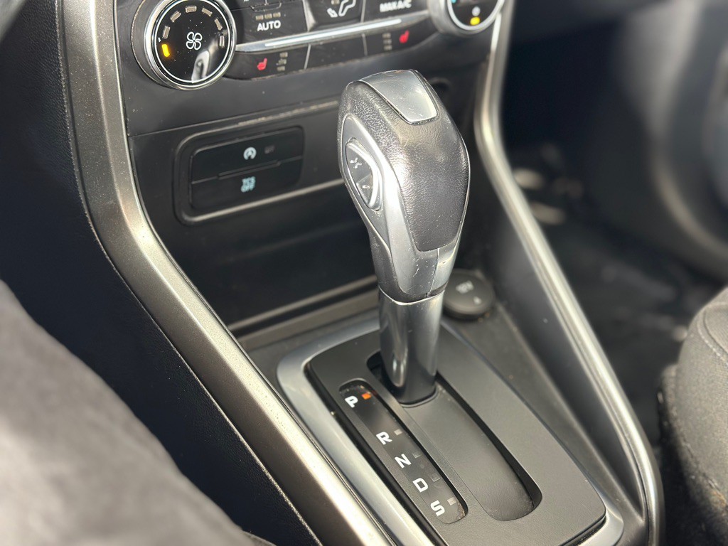 2018 Ford Econoline Image 19