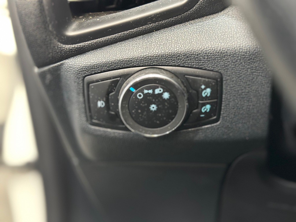 2018 Ford Econoline Image 33