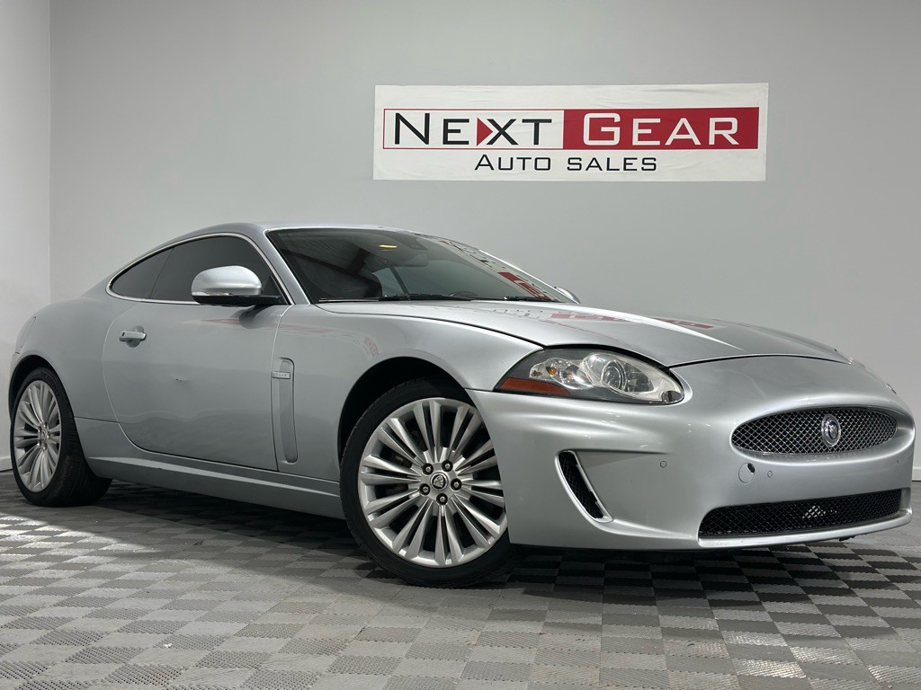 2010 Jaguar XK-Series Image 1