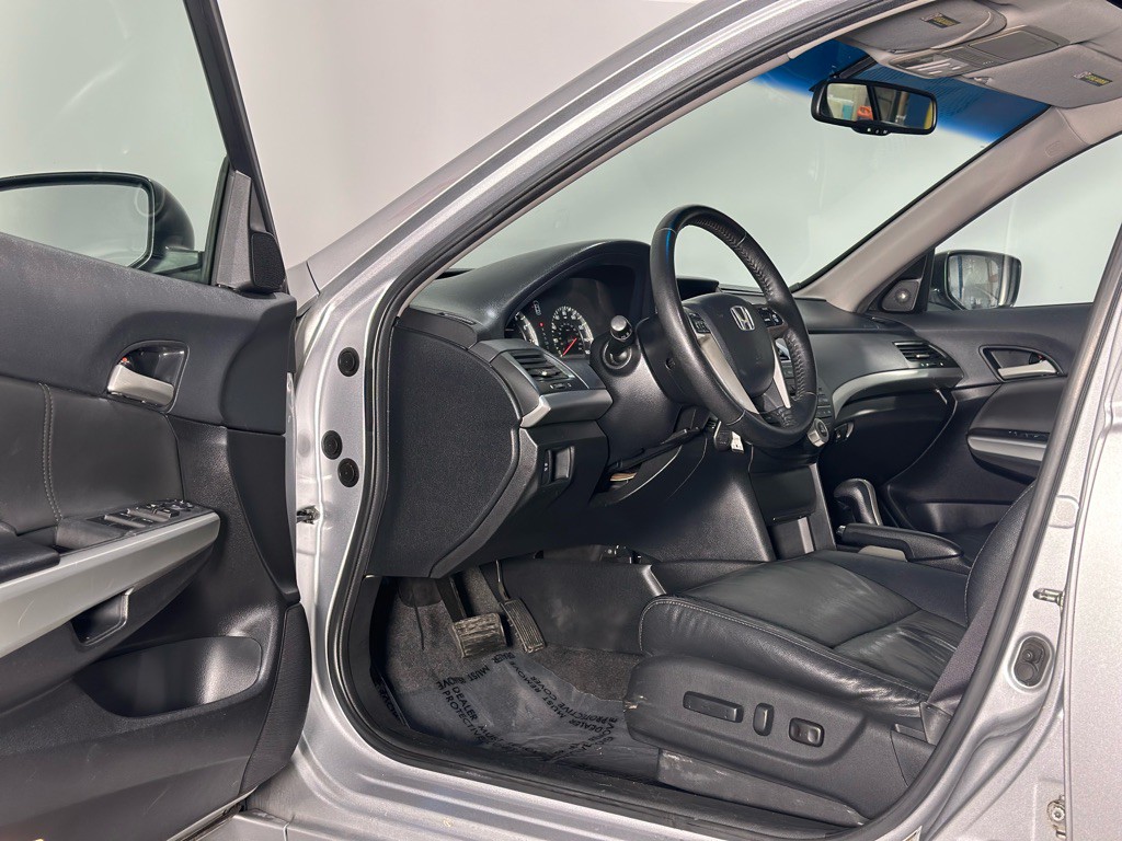 2009 Honda Accord Image 10