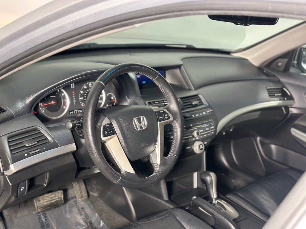 2009 Honda Accord Image 25